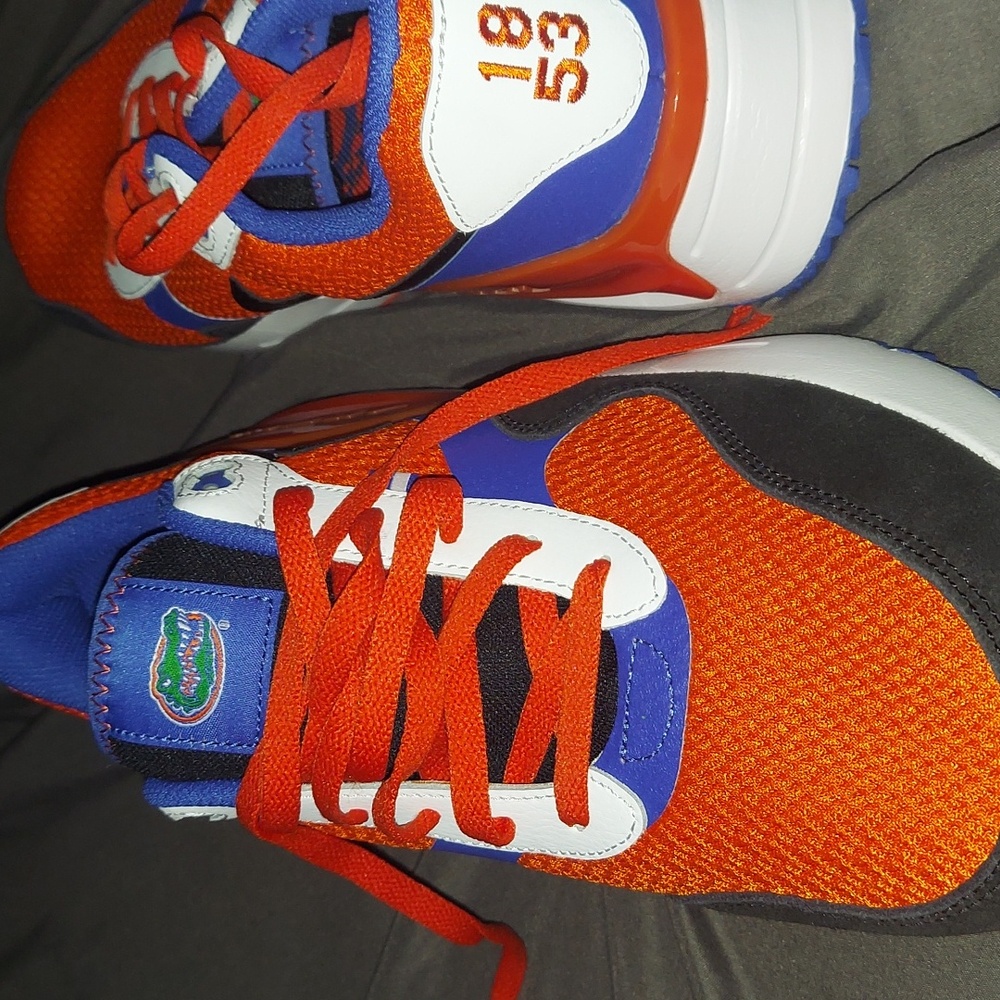Brand New Florida Gator Edition Nike Air Make Size 11.5